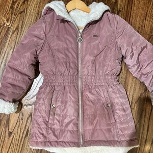 DKNY Girls Blush Winter Jacket with Faux Super Soft Fur. Size GIRLS 7/8